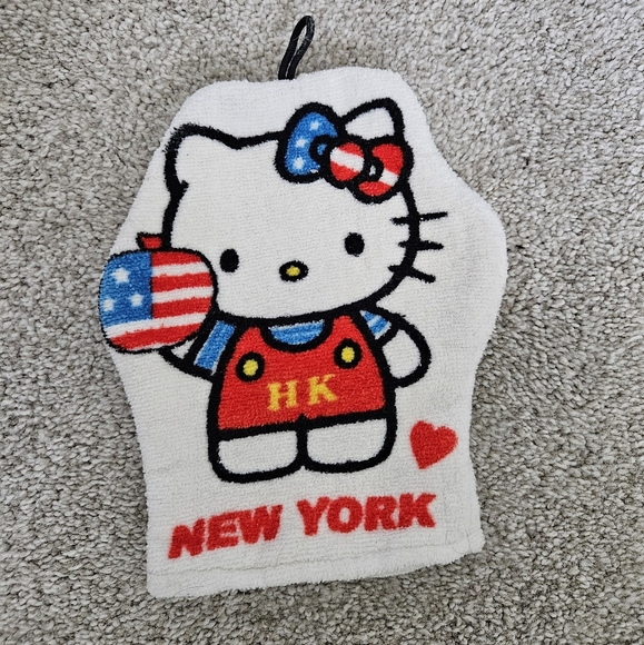 Hello Kitty - Picture 2 of 6